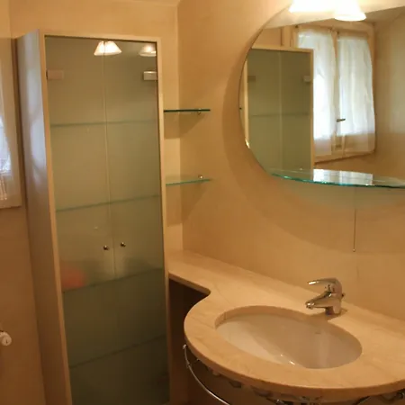 5 Star Lägenhet Sirmione